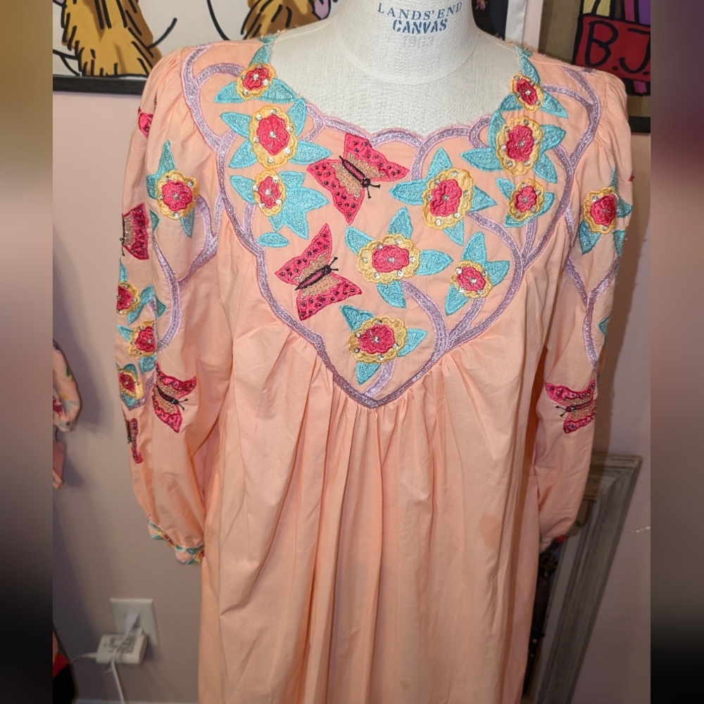 vintage embroidered butterfly MuMu Kaftan - Picture 3 of 12